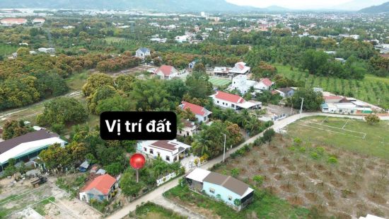 Bán Đất Cam Lâm Giá Rẻ - Tâm Trấn Giữa 3 Khu Đô Thị Phức Hợp - Có Thổ Cư, Đường Ô Tô