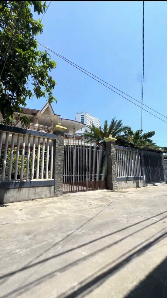 chính chủ cần bán nhanh lô đất cách biển ba làng 50m