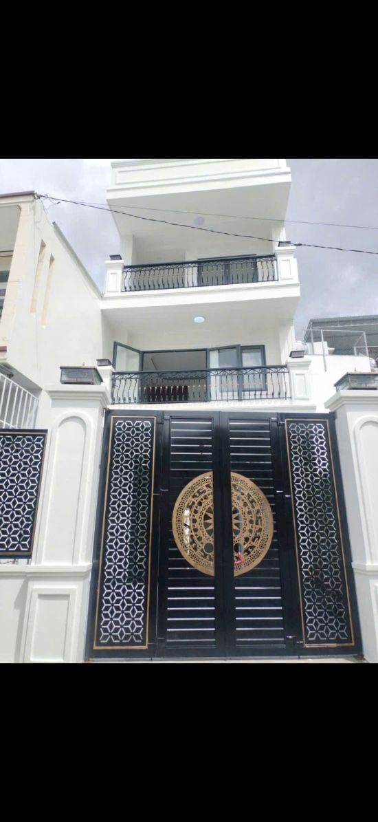 Bán nhà đẹp kiên cố 3 tầng , tại xã Vĩnh Ngọc