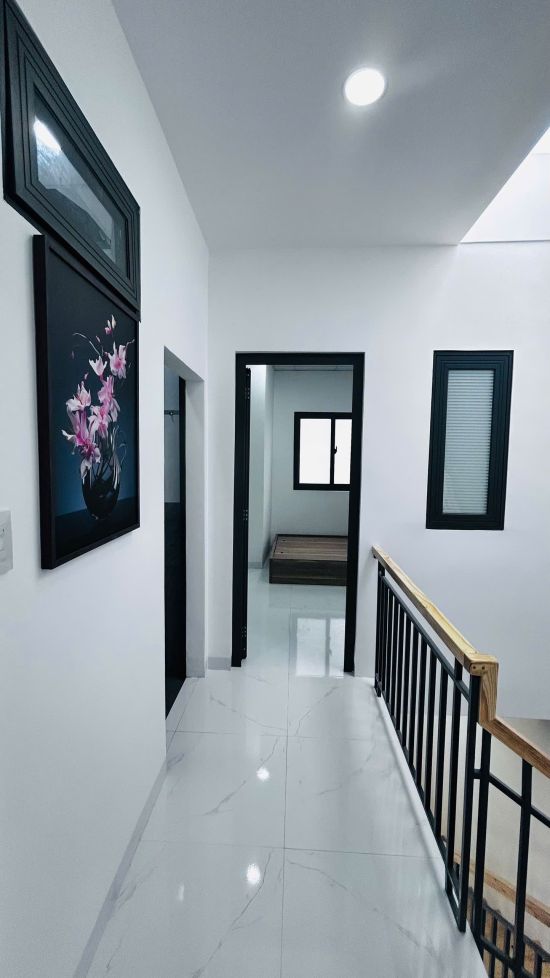 Cần bán gấp gấp nhà 2 mặt tiền đường Hà Thanh hẻm oto